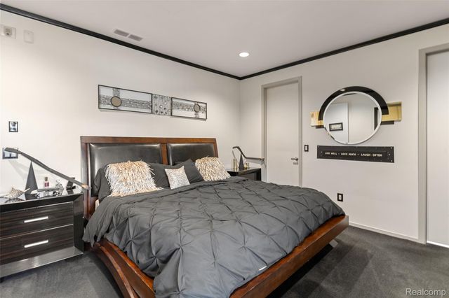 3802 Columbia Drive, Bloomfield Hills, MI 48302