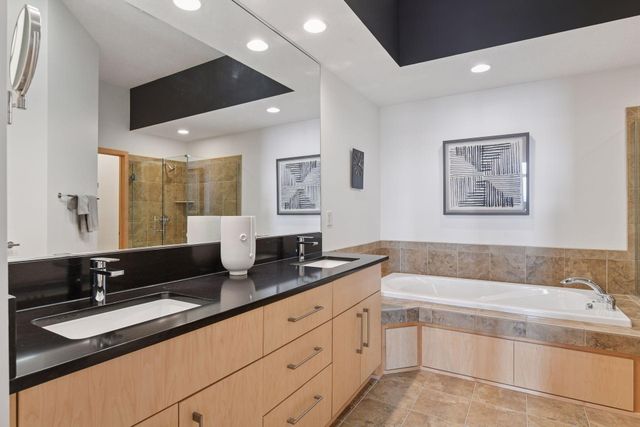 10046 Indigo Drive, Eden Prairie, MN 55347