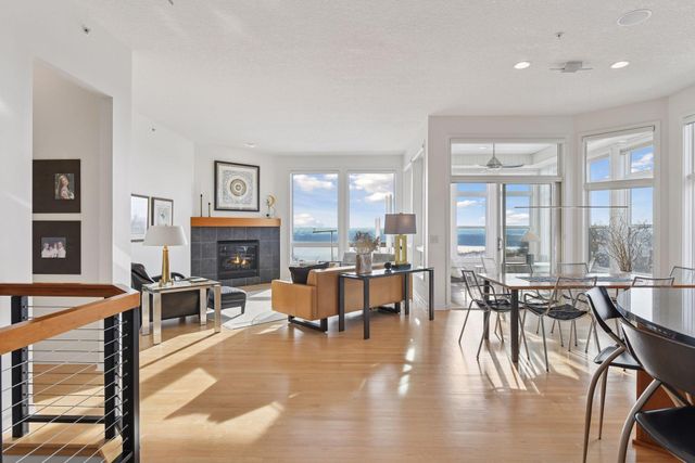 10046 Indigo Drive, Eden Prairie, MN 55347