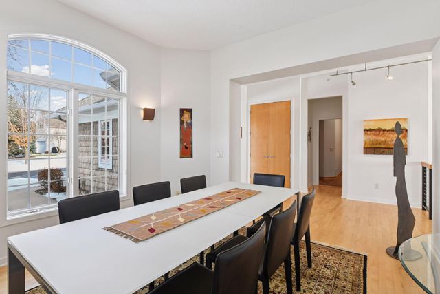 10046 Indigo Drive, Eden Prairie, MN 55347