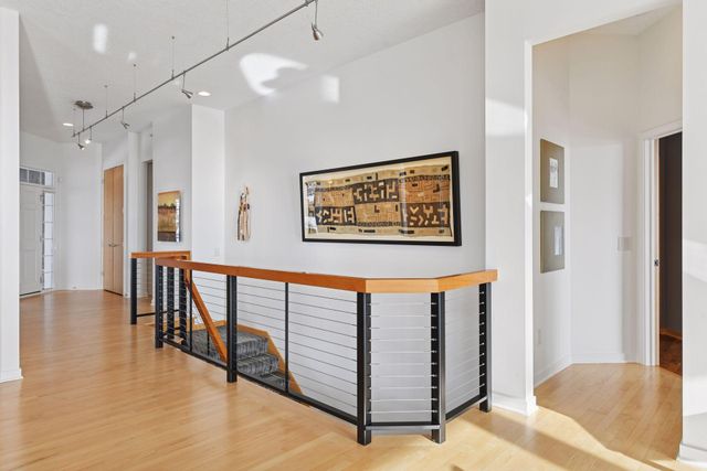 10046 Indigo Drive, Eden Prairie, MN 55347