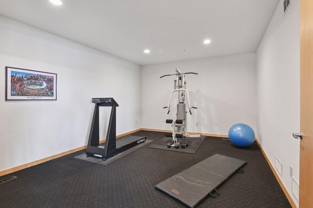 10046 Indigo Drive, Eden Prairie, MN 55347