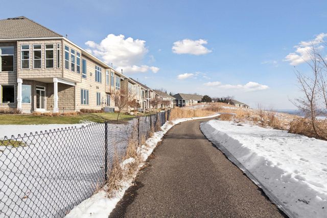 10046 Indigo Drive, Eden Prairie, MN 55347