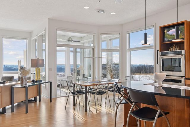 10046 Indigo Drive, Eden Prairie, MN 55347