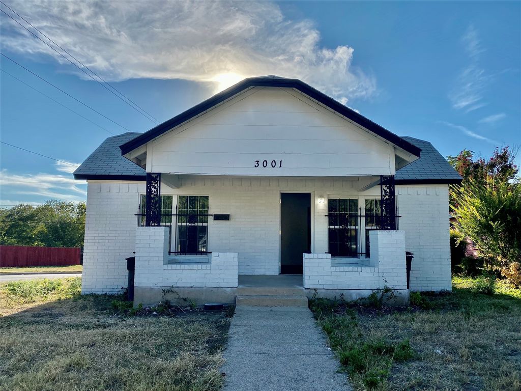 3001 ROSS Avenue, Fort Worth, TX 76106