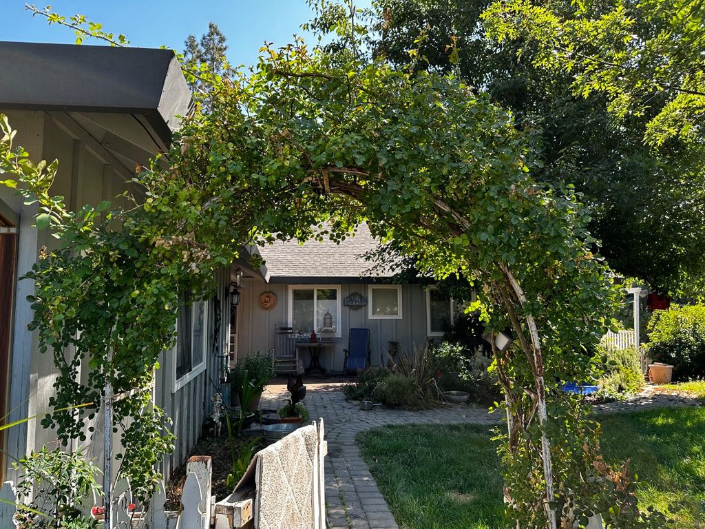 4164 Leisure Ln, Placerville, CA 95667