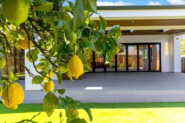 12536 Paseo Flores, Saratoga, CA 95070