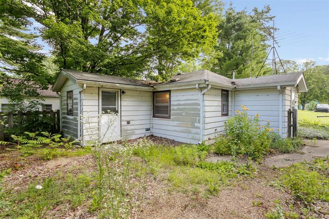 69408 Elkhart Road, Edwardsburg, MI 49112