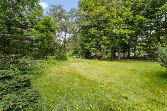 69408 Elkhart Road, Edwardsburg, MI 49112