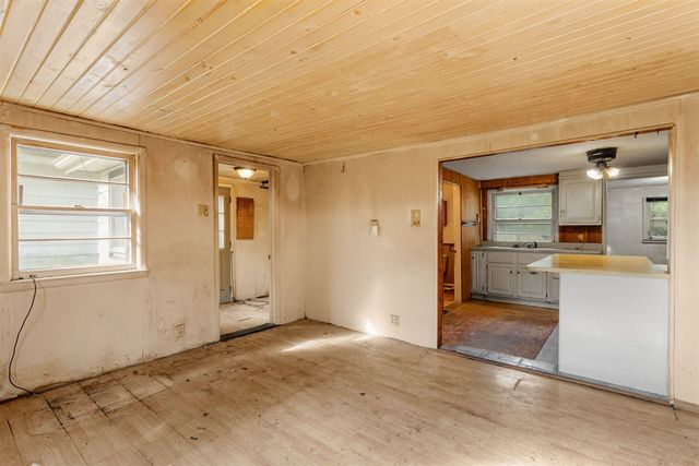 69408 Elkhart Road, Edwardsburg, MI 49112