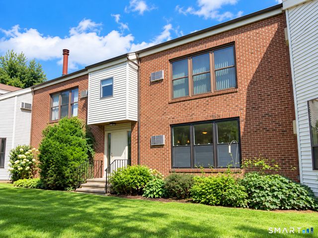 111 Wellington Drive 111, Farmington, CT 06032