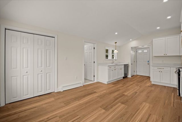 75 Ottawa St, Attleboro, MA 02703