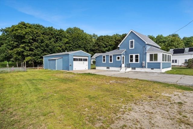 75 Ottawa St, Attleboro, MA 02703