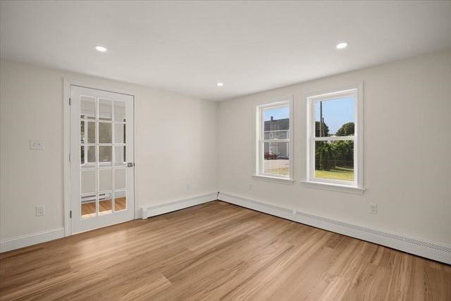75 Ottawa St, Attleboro, MA 02703