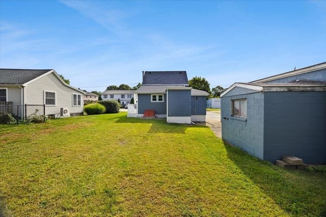 75 Ottawa St, Attleboro, MA 02703
