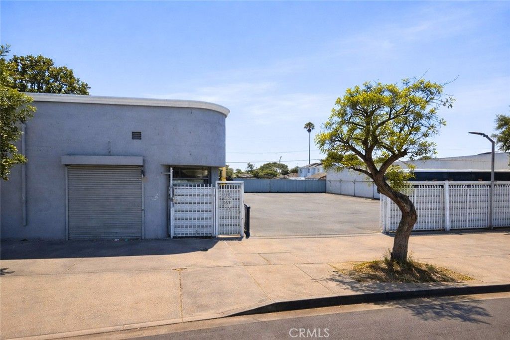 644 E Manchester, Los Angeles, CA 90001