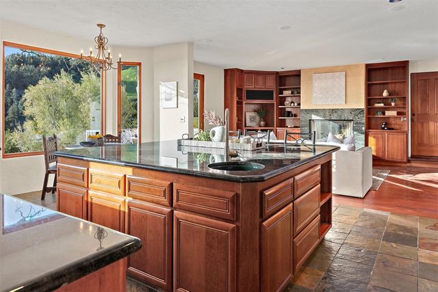 29 Live Oak Rd, Berkeley, CA 94705