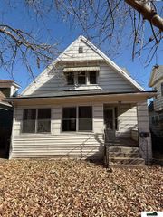 716 S 18th Street, Lincoln, NE 68508