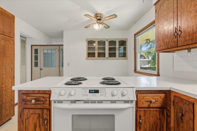84 Logan Avenue W, West Saint Paul, MN 55118