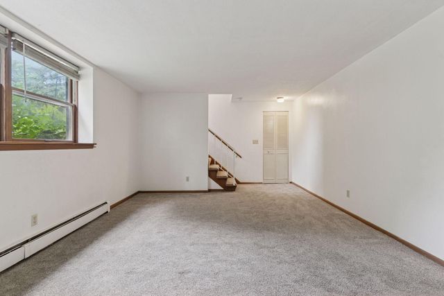 84 Logan Avenue W, West Saint Paul, MN 55118