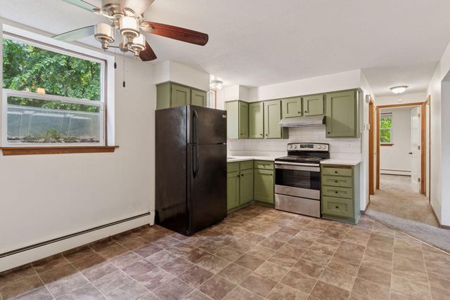84 Logan Avenue W, West Saint Paul, MN 55118
