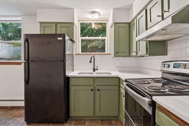 84 Logan Avenue W, West Saint Paul, MN 55118