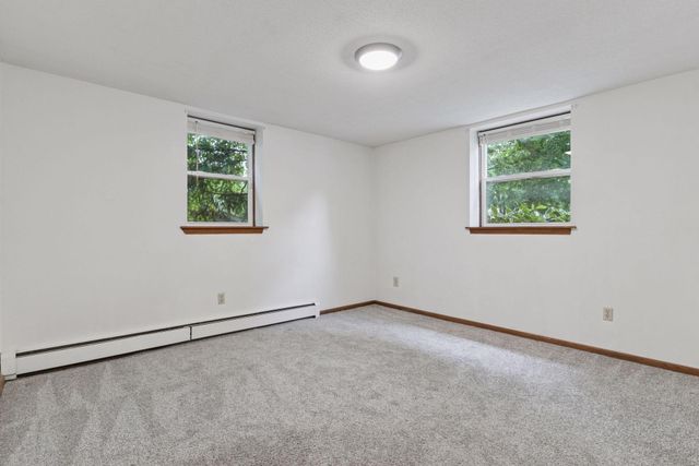 84 Logan Avenue W, West Saint Paul, MN 55118