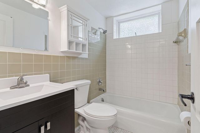 84 Logan Avenue W, West Saint Paul, MN 55118