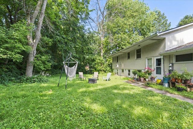84 Logan Avenue W, West Saint Paul, MN 55118