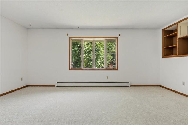 84 Logan Avenue W, West Saint Paul, MN 55118