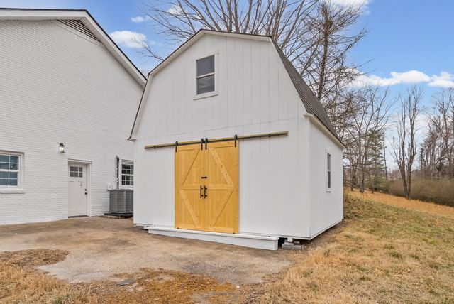 644 Highway 13, Cunningham, TN 37052