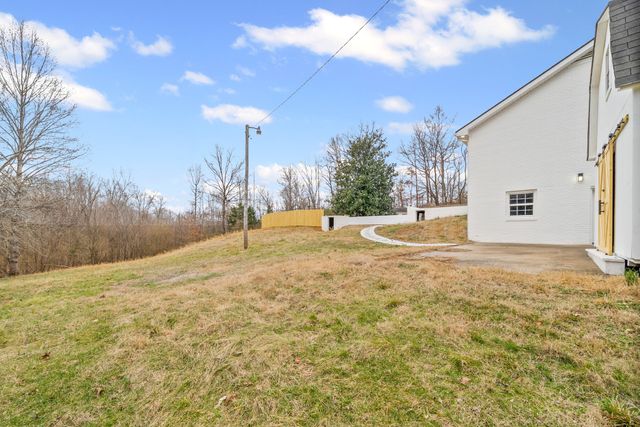 644 Highway 13, Cunningham, TN 37052