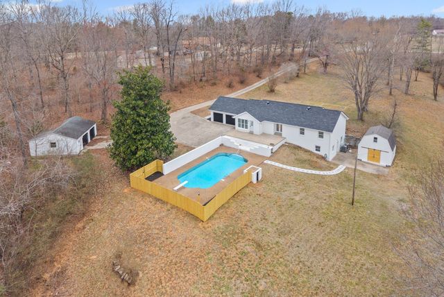 644 Highway 13, Cunningham, TN 37052