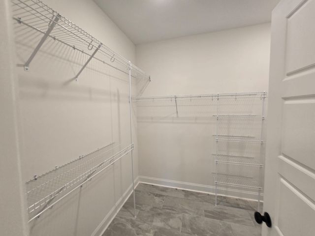 526 N Halfifax Ct, Clarksville, TN 37040