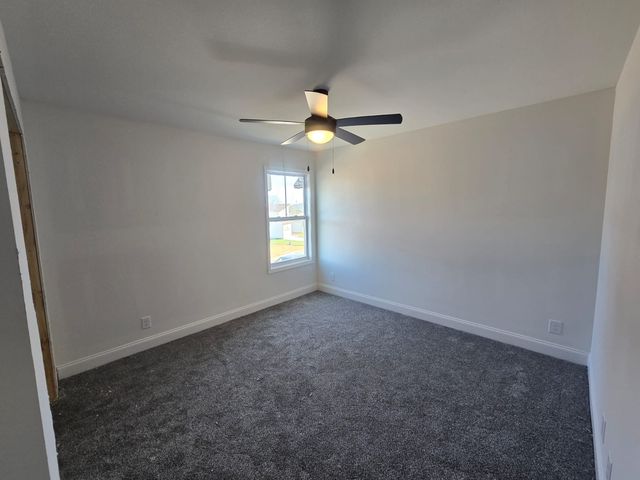 526 N Halfifax Ct, Clarksville, TN 37040