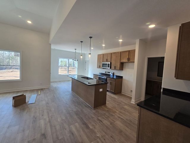 526 N Halfifax Ct, Clarksville, TN 37040