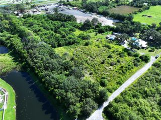 10TH AVE SE, Ruskin, FL 33570