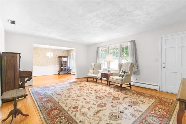 4536 Biscayne DR, Virginia Beach, VA 23455