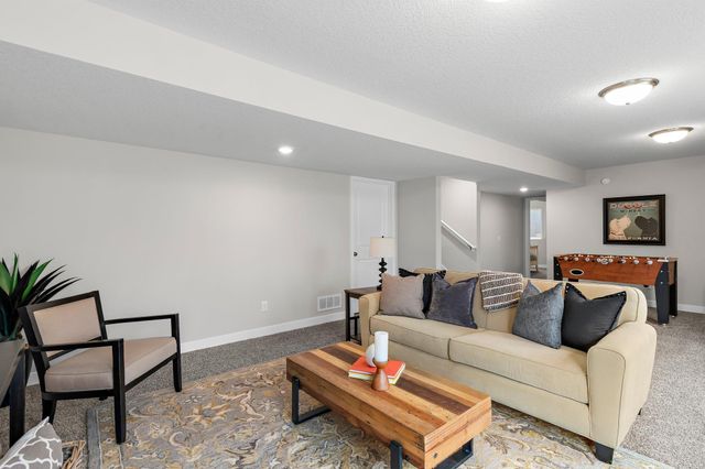 13 Kodiak Court, North Mankato, MN 56003