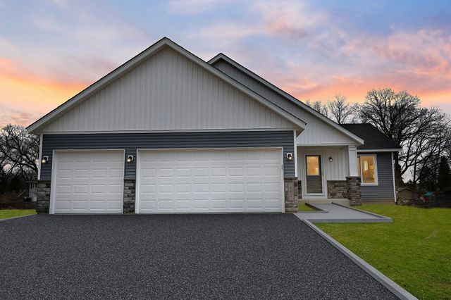 13 Kodiak Court, North Mankato, MN 56003