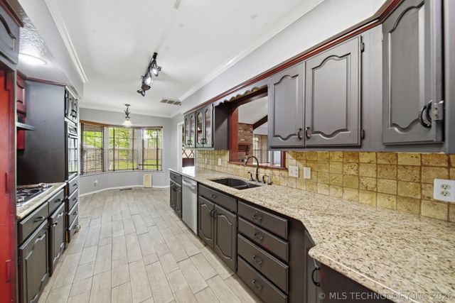 2905 E 78th Street, Tulsa, OK 74136