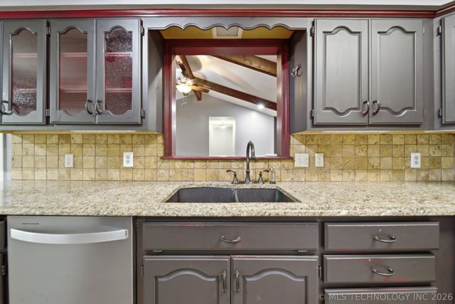 2905 E 78th Street, Tulsa, OK 74136