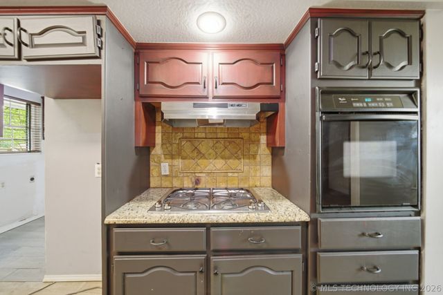 2905 E 78th Street, Tulsa, OK 74136