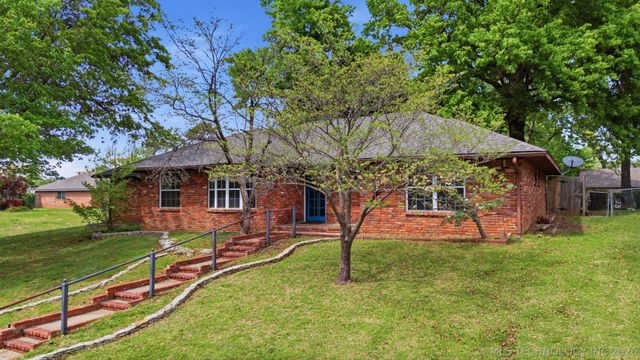 2905 E 78th Street, Tulsa, OK 74136