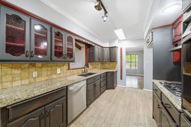 2905 E 78th Street, Tulsa, OK 74136