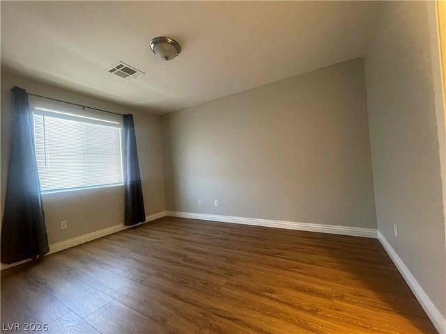 1613 YELLOW TULIP Place n, Henderson, NV 89012