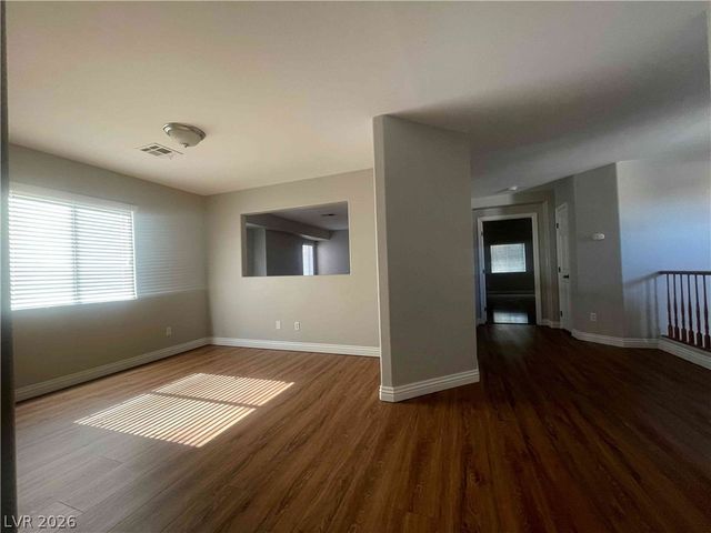 1613 YELLOW TULIP Place n, Henderson, NV 89012