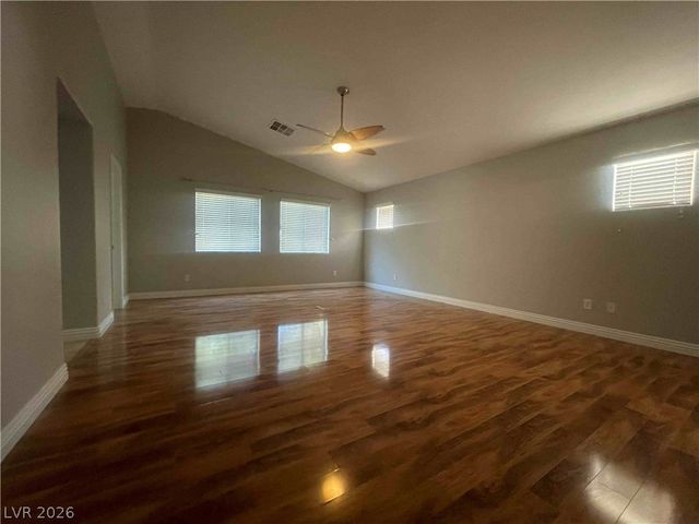 1613 YELLOW TULIP Place n, Henderson, NV 89012