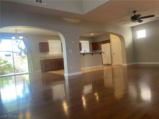 1613 YELLOW TULIP Place n, Henderson, NV 89012