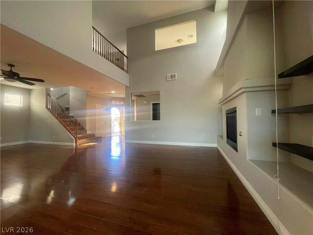 1613 YELLOW TULIP Place n, Henderson, NV 89012